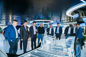 中国汽车企业创新指数专家走进东风汽车第七届科技创新周