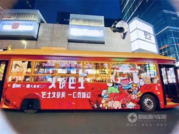 格力钛新能源仿古铛铛车