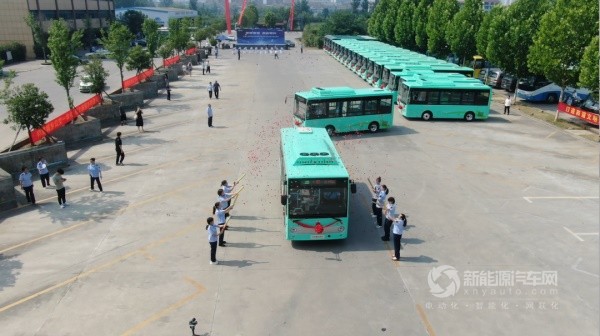 吉利星际新能源客车