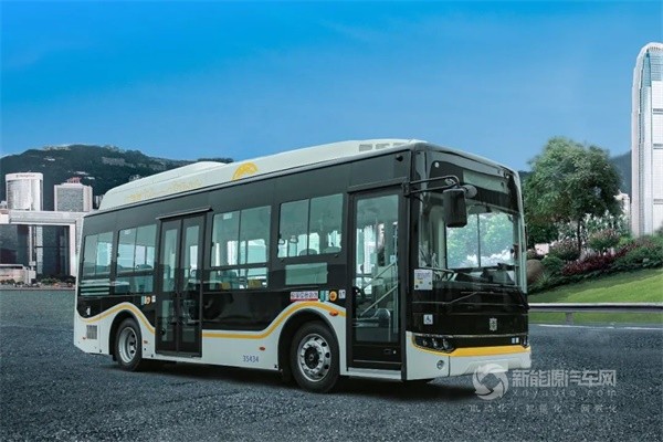 中车C08