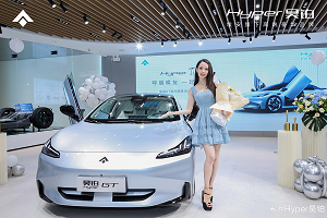 被吉娜视作灵魂伴侣的梦中情车，昊铂GT诠释新年轻消费力