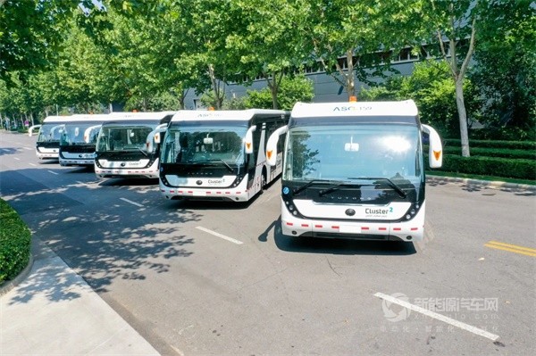 宇通新能源机场摆渡车