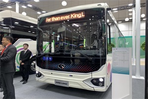 提供绿色出行的“中国方案”金龙新能源客车出征比利时