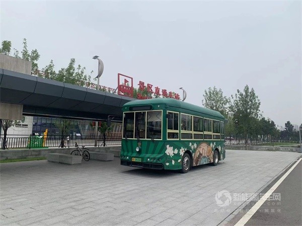 格力钛新能源铛铛车