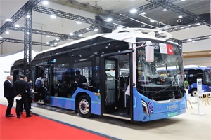 中国客车的高光时刻!苏州金龙海格纯电巴士惊艳亮相2023比利时客车展