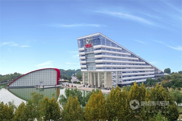 东风岚图
