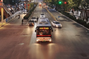 亚星新能源客车助力榆林公交城区107路公交线路开通