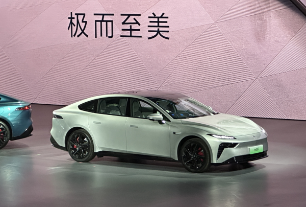 完美布局品牌及产品线 东风智能新能源品牌SHOW暨eπ品牌正式发布
