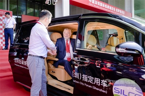 岚图汽车