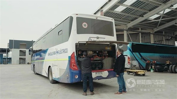 金龙新能源公交