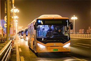 绿色造出行 美好促生活 百辆格力钛暖橙巴士上线山东临沂