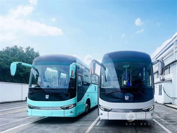 吉利星际客车