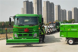 积极推动郑州“绿色”城市建设，首批两台宇通氢燃料环卫车交付!