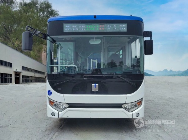 吉利星际C8E