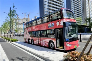 繁花巴士巡游沪上，安凯新能源客车花漾助阵!