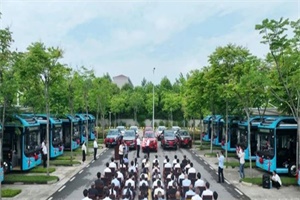 首批40台黄海新能源客车投运钟祥城区，填补本地纯电公交空白