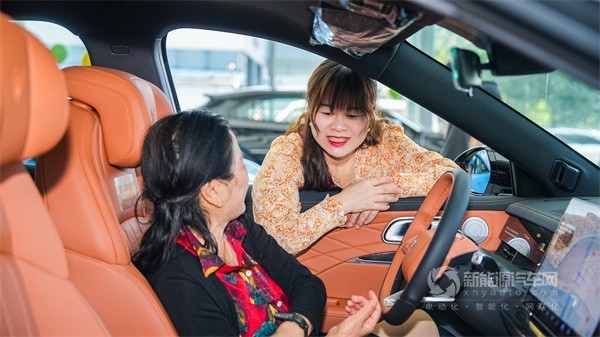 哪吒汽车