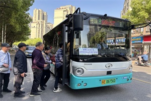 海格客车新能源“咖位”公交获乘客盛赞，直达服务享VIP待遇