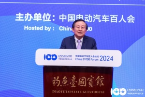 中国科学技术协会主席万钢：不能因有波折就减缓电动汽车发展