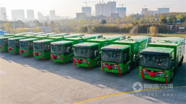 宇通氢燃料环卫车