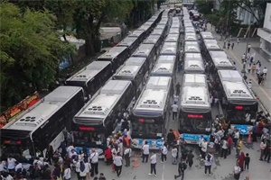 “一带一路”再添新绿!60辆苏州金龙纯电公交上线印尼棉兰