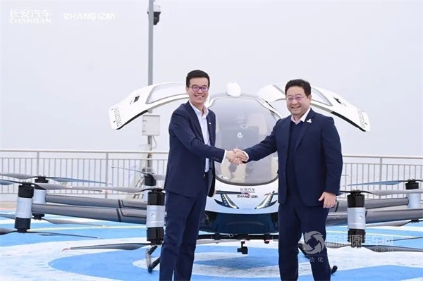 长安汽车董事长朱华荣