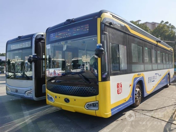 金龙新能源客车