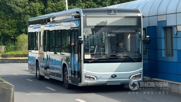 金龙新能源客车