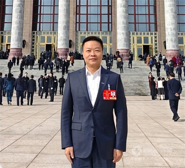 小鹏汽车董事长何小鹏