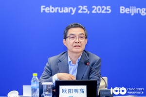 欧阳明高院士：“全民智驾”是智能驾驶不是自动驾驶