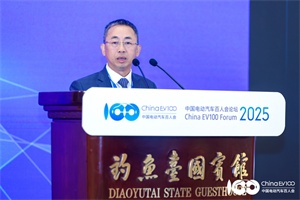 华为数字能源公司总裁侯金龙：应对兆瓦级超充，电网已有解