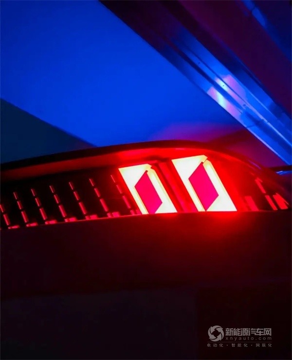 宝马发布新世代驾趣概念车