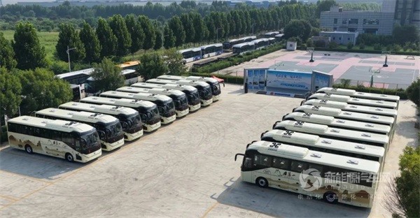 中通H11E纯电动客车