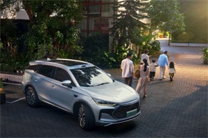 唐DM-i 175KM版上市，置换补贴后16.98万起，引领家庭出行新时代