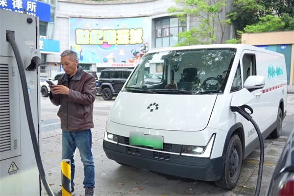 福田卡文乐福