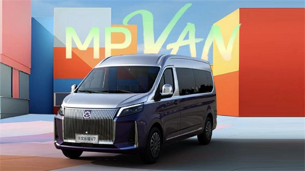 福田卡文乐福V7