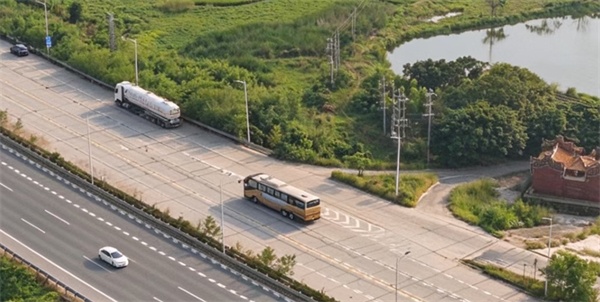 中通客车H13E