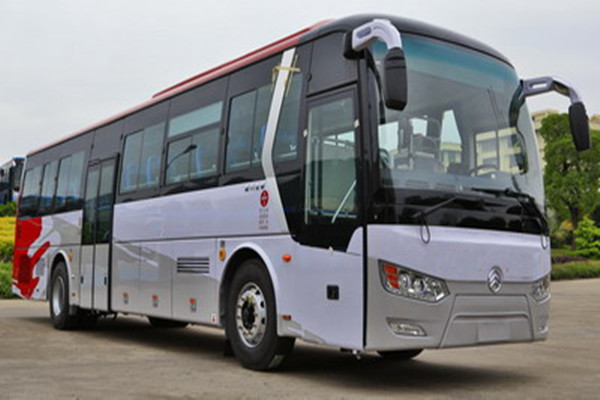 金旅XML6122JHEVA5C公交车（柴油/电混动国五24-57座）