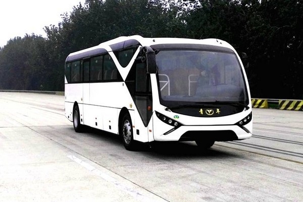 青年JNP6113LBEV客车（纯电动24-50座）