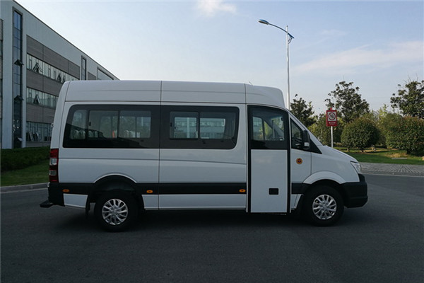 亚星YBL6610GBEV1公交车（纯电动10-16座）