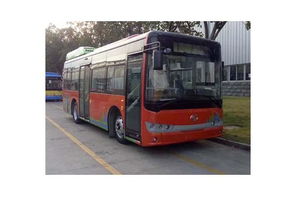金龙XMQ6850AGCHEVN53公交车（天然气/电混动国五10-30座）