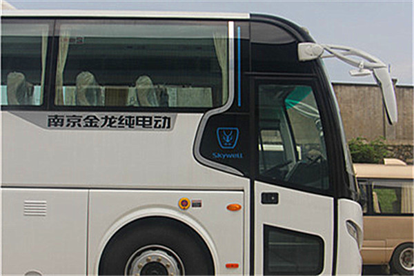 开沃NJL6117BEV32客车（纯电动24-48座）