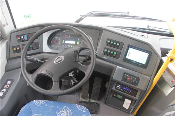 开沃NJL6859BEV7公交车（纯电动10-28座）