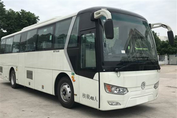 金旅XML6102JEVY0客车（纯电动24-48座）