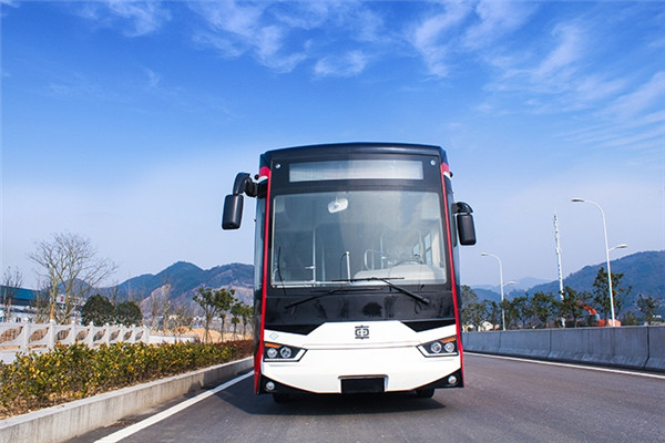 浙江中车CSR6850GPHEV1公交车（柴油/电混动国五10-30座）