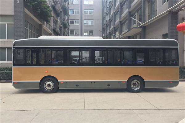 宏远KMT6820GBEV公交车（纯电动19-24座）